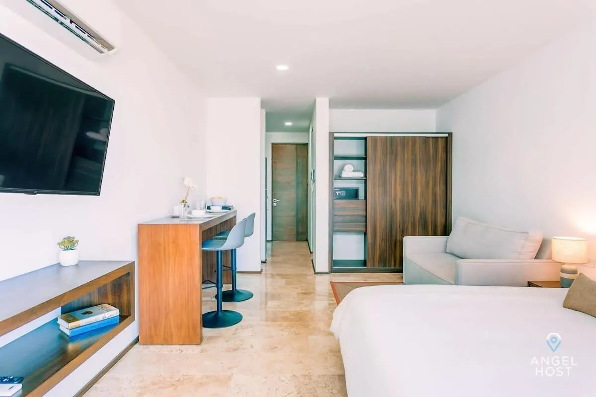 New! Adorable Midtown Studio, Pool, Wifi, Smart Tv Плая-дель-Кармен